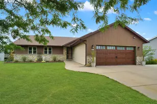 1109 Spruce St, West Bend, WI 53090 - Photo 1