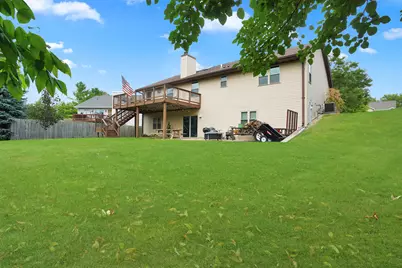1109  Spruce St, West Bend, WI 53090 - Photo 27