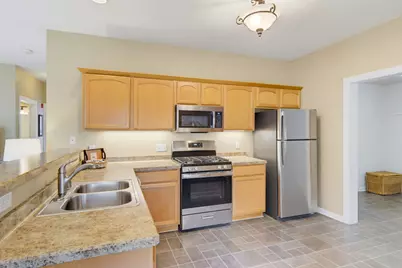695 W Dekora St #D, Saukville, WI 53080 - Photo 7