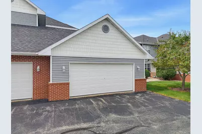 695 W Dekora St #D, Saukville, WI 53080 - Photo 25