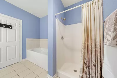 695 W Dekora St #D, Saukville, WI 53080 - Photo 15
