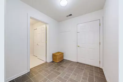 695 W Dekora St #D, Saukville, WI 53080 - Photo 21