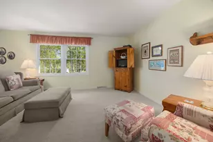 648 Hollybrook Ln, Saukville, WI 53080 - Photo 5