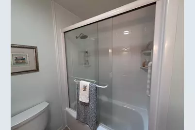648  Hollybrook Ln, Saukville, WI 53080 - Photo 9