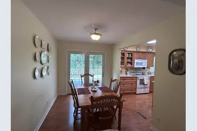 648  Hollybrook Ln, Saukville, WI 53080 - Photo 5
