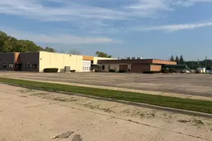 7915 Sheridan Rd, Kenosha, WI 53143 - Photo 1