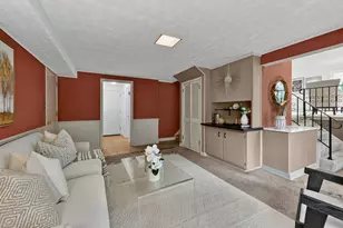 8551 N Manor Ln, Fox Point, WI 53217 - Photo 15