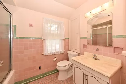 2576  Pasadena Blvd, Wauwatosa, WI 53226 - Photo 27