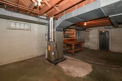 2576  Pasadena Blvd, Wauwatosa, WI 53226 - Photo 33