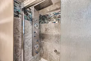 1711 W Clayton Crest Ave, Milwaukee, WI 53221 - Photo 27