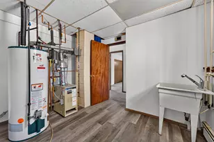 1711 W Clayton Crest Ave, Milwaukee, WI 53221 - Photo 33