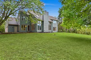W253S11030 Hunters Ct, Vernon, WI 53149 - Photo 7