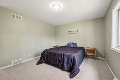 4035 S Avon Dr, New Berlin, WI 53151 - Photo 25