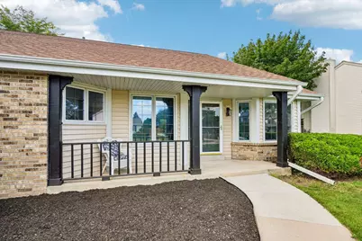 4035 S Avon Dr, New Berlin, WI 53151 - Photo 3
