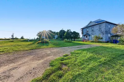 1110 W Broadway St, Viroqua, WI 54665 - Photo 23