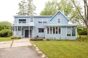 1577 E Gate Dr, Watertown, WI 53094 - Photo 1