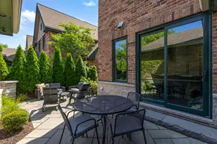 1012 E Ogden Ave, Milwaukee, WI 53202 - Photo 33