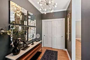1012 E Ogden Ave, Milwaukee, WI 53202 - Photo 29