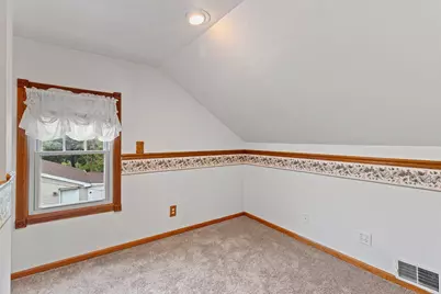 1012  Philippen St, Manitowoc, WI 54220 - Photo 29