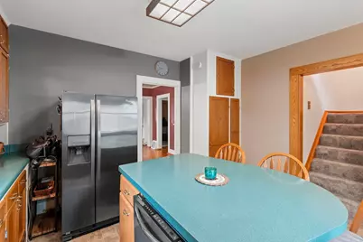 1012  Philippen St, Manitowoc, WI 54220 - Photo 27