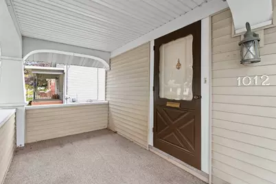 1012  Philippen St, Manitowoc, WI 54220 - Photo 7