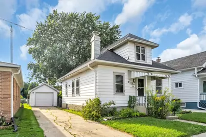 2302  Blake Ave, Racine, WI 53404 - Photo 3