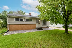 10945 W Jeffrey Ln, Milwaukee, WI 53225 - Photo 1