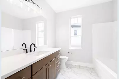 W389N7108  Pennsylvania St, Oconomowoc, WI 53066 - Photo 13