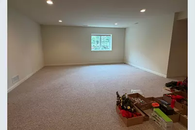 6837 W Greyhawk Ct, Franklin, WI 53132 - Photo 33