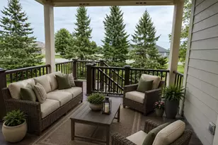 6837 W Greyhawk Ct, Franklin, WI 53132 - Photo 5