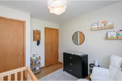8801 W Dosie Ave, Greenfield, WI 53228 - Photo 19