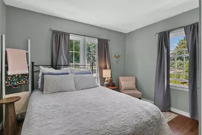 827 N 12th St, Manitowoc, WI 54220 - Photo 11