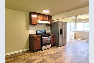 3008 S 51st St, Milwaukee, WI 53219 - Photo 5