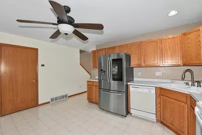 2141 E Broadway - #B, Waukesha, WI 53186 - Photo 7
