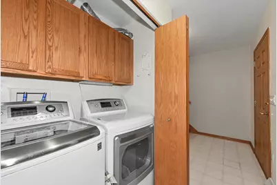 2141 E Broadway - #B, Waukesha, WI 53186 - Photo 9