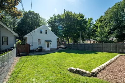 7232 W Mount Vernon Ave, Milwaukee, WI 53213 - Photo 33