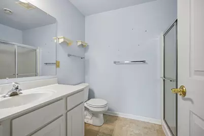 W398 N6054  Autumn Woods Dr, Lac La Belle, WI 53066 - Photo 19