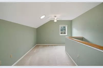 W398 N6054  Autumn Woods Dr, Lac La Belle, WI 53066 - Photo 13