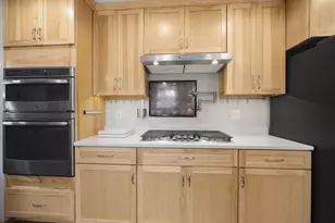 6642 Radburn Ln, Greendale, WI 53129 - Photo 11
