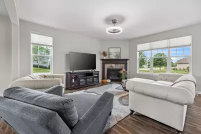 301  Indigo Dr, Port Washington, WI 53074 - Photo 5
