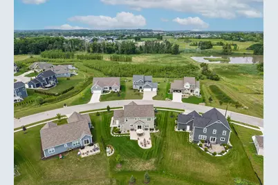 N50W19665  Tamarind Way, Menomonee Falls, WI 53051 - Photo 41