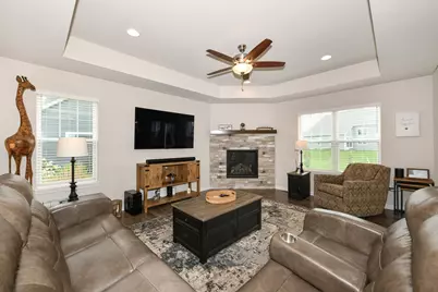 N50W19665  Tamarind Way, Menomonee Falls, WI 53051 - Photo 5