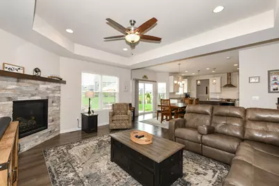 N50W19665  Tamarind Way, Menomonee Falls, WI 53051 - Photo 7