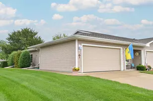 434 Novak St, Hartford, WI 53027 - Photo 3