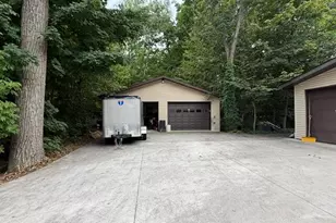 312 Sugarbush Ln, Elkhart Lake, WI 53020 - Photo 5