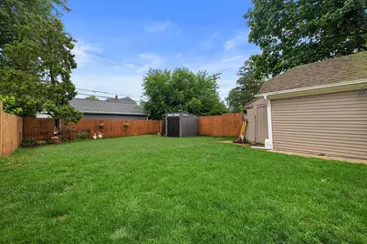 929  Monroe Ave, Racine, WI 53405 - Photo 35