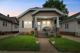 929 Monroe Ave, Racine, WI 53405 - Photo 1