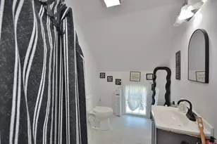 2608 N 37th St, Milwaukee, WI 53210 - Photo 13