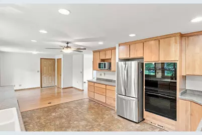 W237N6597  Orchard Dr, Sussex, WI 53089 - Photo 17
