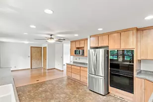 W237N6597 Orchard Dr, Sussex, WI 53089 - Photo 17